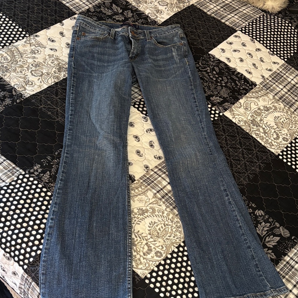 🌺 Levi's bootcut Jeans